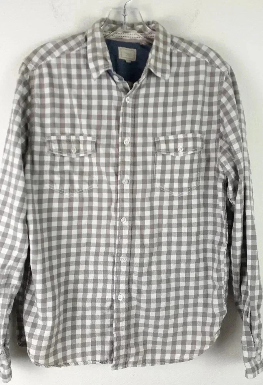 HAGGER 100% Cotton Button down Size Medium